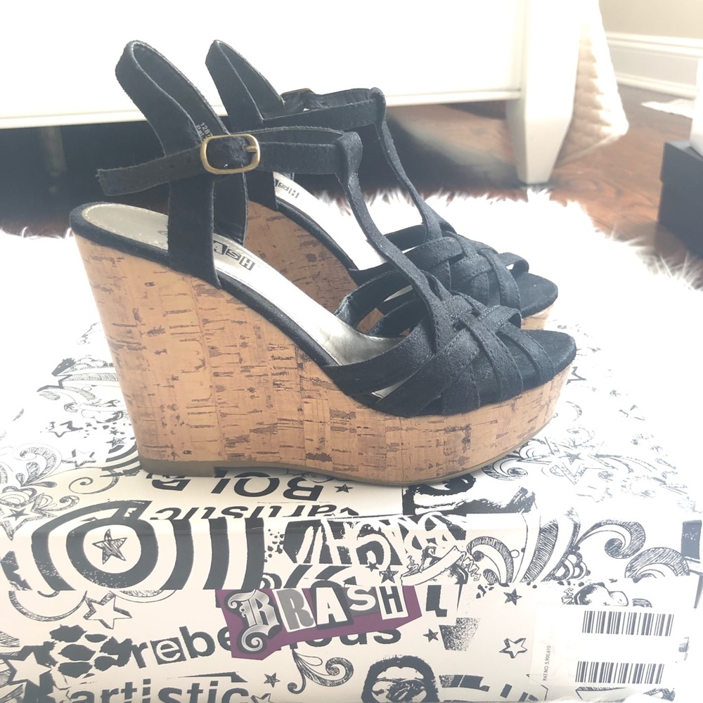 Brash Molly Wedges